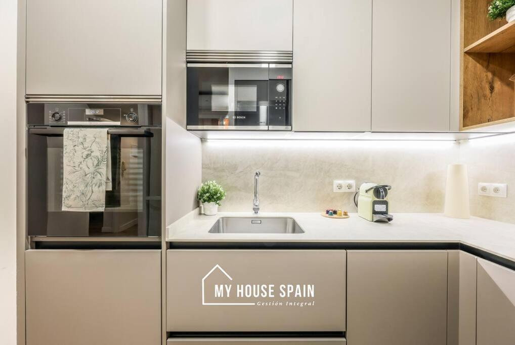 Myhousespain - Nuevo Piso Reformado En Malasana Madrid Extérieur photo